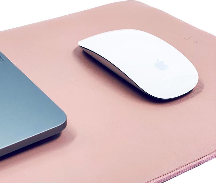 Actual product image Philbert Design Ultra Slim Sleeve incl strap MacBook 13", Pink