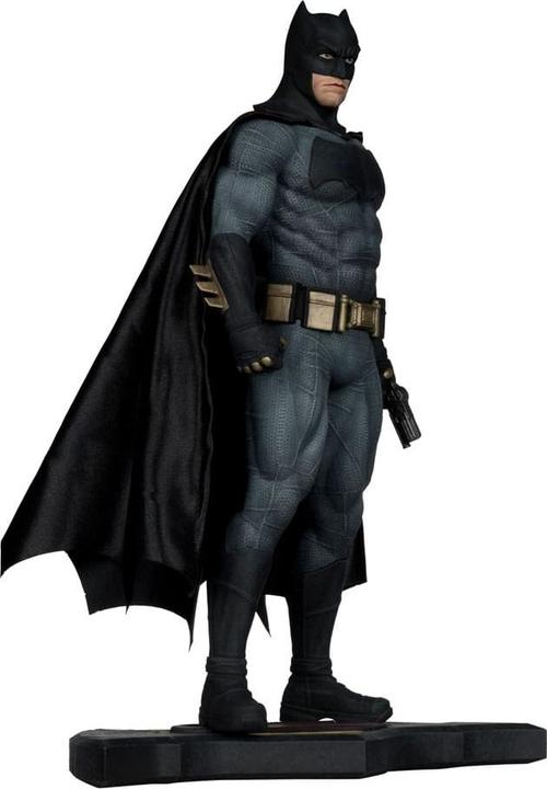 Actual product image DC Direct Batman v Superman: Dawn of Justice Statue 1/6 Batman 32 cm
