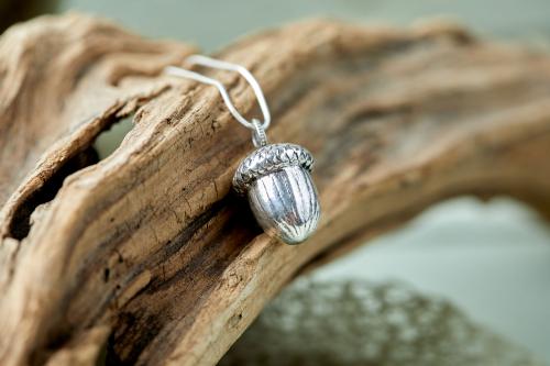 Necklace pendants