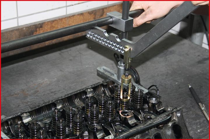Actual product image KS Tools Valve mounting bridge set, 15 pcs