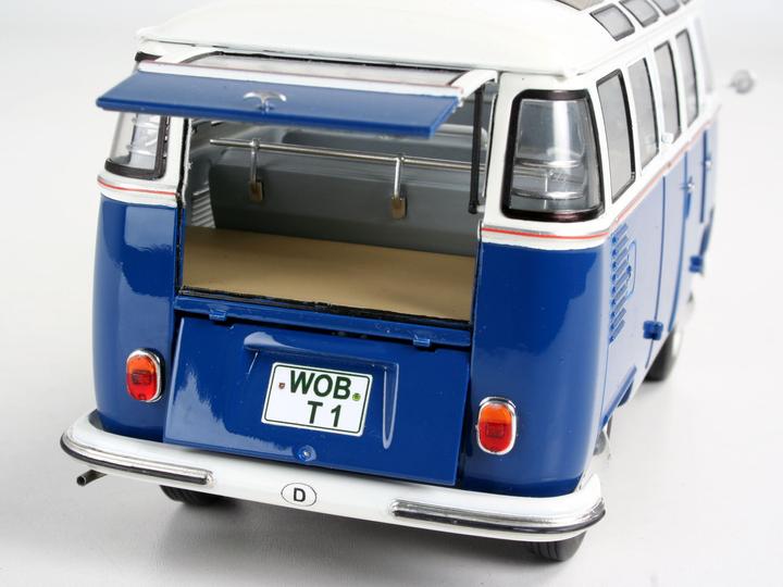 Actual product image Revell VW T1 Samba Bus
