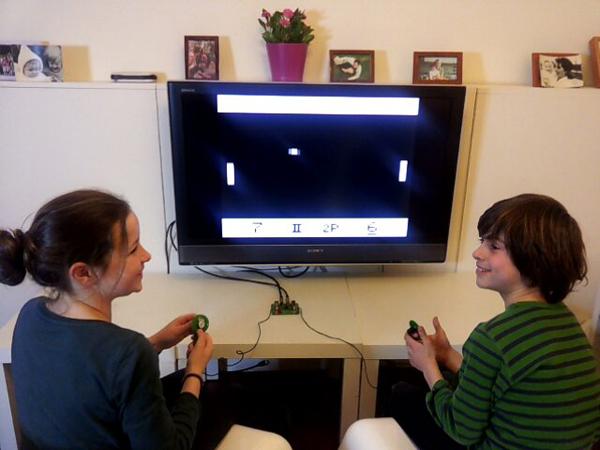 Produktbild Velleman Classic TV Tennis Game With Analog Bats (Erweiterung)