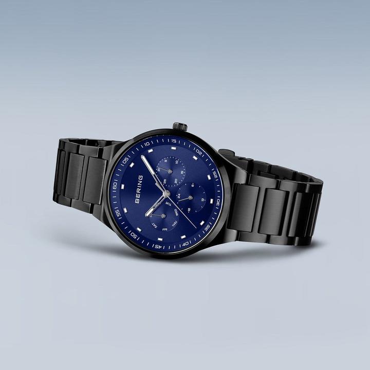 Actual product image Bering Classic (Analogue wristwatch, 40 mm)
