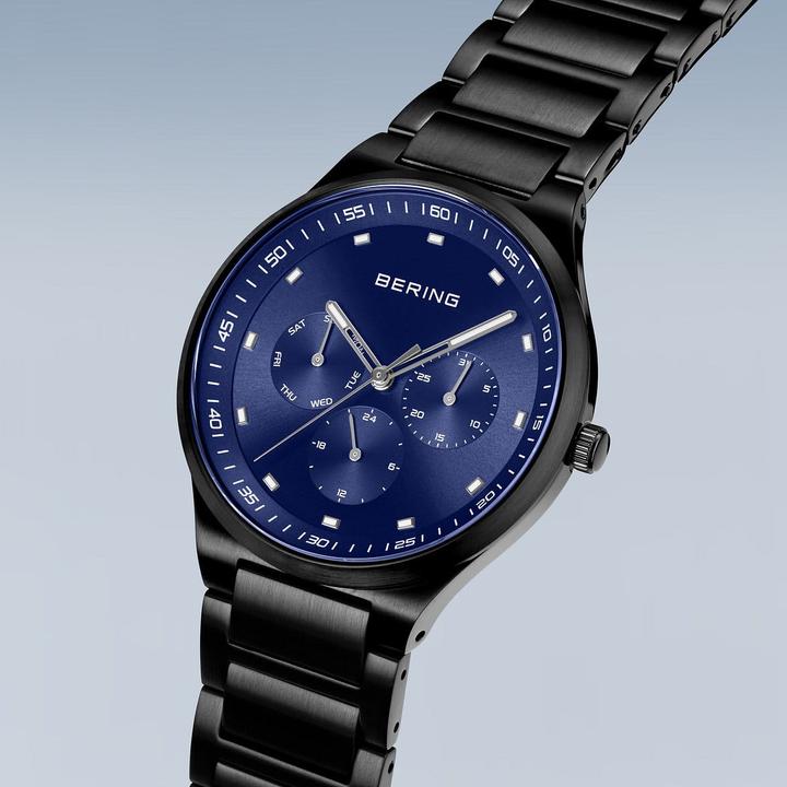 Actual product image Bering Classic (Analogue wristwatch, 40 mm)
