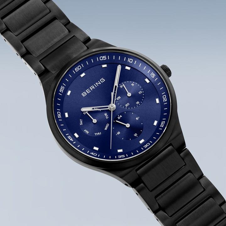 Actual product image Bering Classic (Analogue wristwatch, 40 mm)