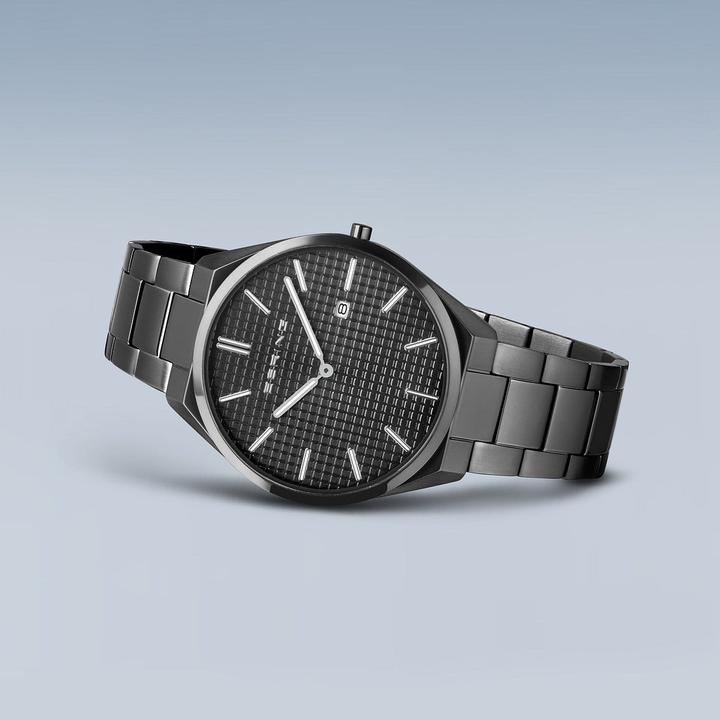 Actual product image Bering Ultra Slim 17240-777 (Analogue wristwatch, 40 mm)