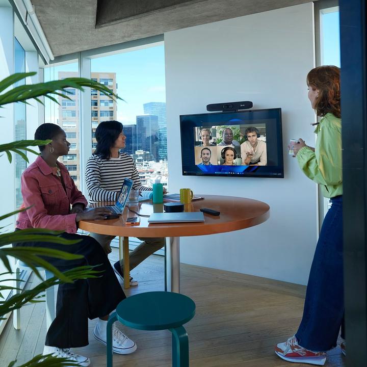 Actual product image Poly Studio R30 USB Video Bar