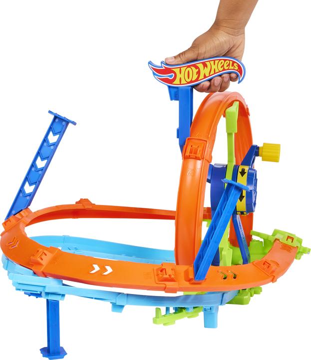 Actual product image Hot Wheels Action Loop & Crash