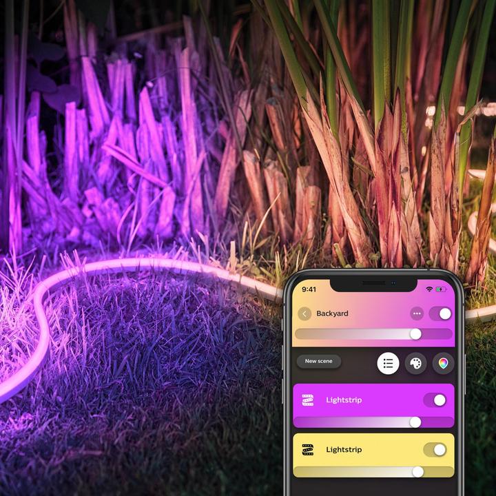 Actual product image Philips Hue Outdoor Light Strip 5m DE Plug (Multicoloured, 500 cm, Outdoor)