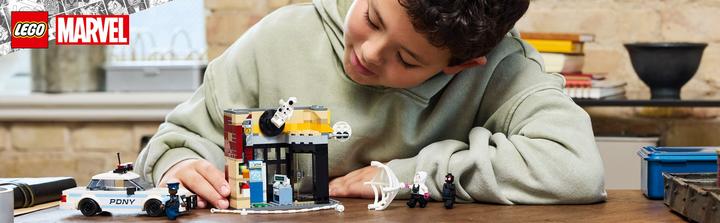 Productafbeelding LEGO Spider-Verse: Miles Morales vs. Spot (76311, LEGO Marvel)