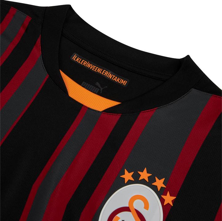 Actual product image Puma GSK Third Jersey Replica w/o sponsor (L)