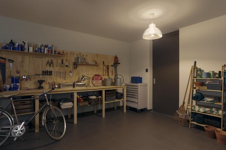 Actual product image Philips Hue White (E27, 15.50 W, 1600 lm, 1 x, F)