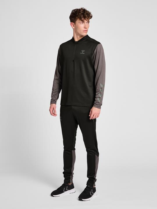 Actual product image hummel Ongrid 1/2 Zip Poly Sweat (S)