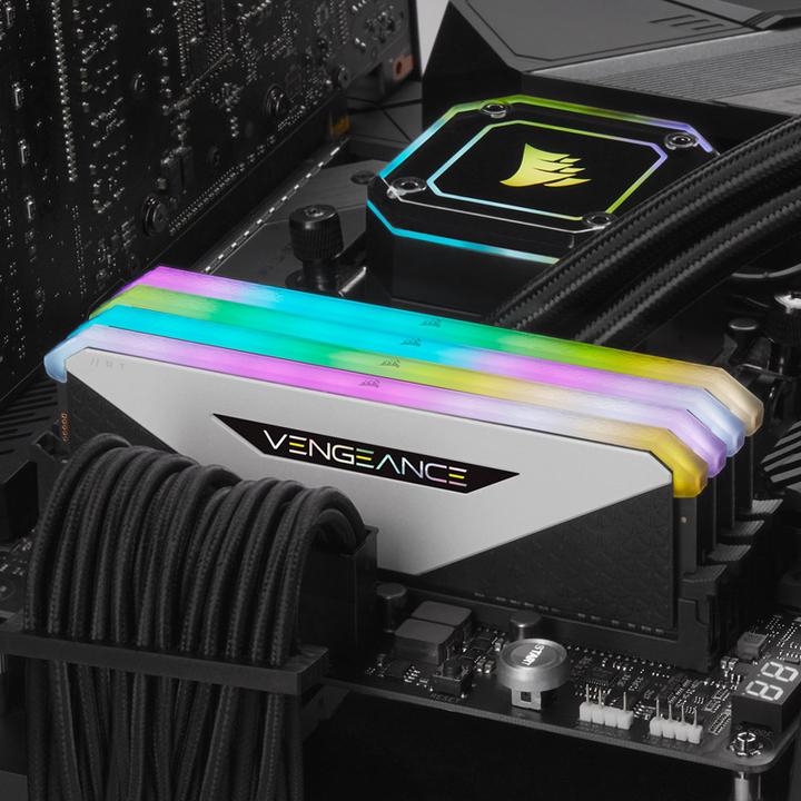 Actual product image Corsair Vengeance RGB RT (4 x 8GB, 3600 MHz, DDR4-RAM, DIMM)