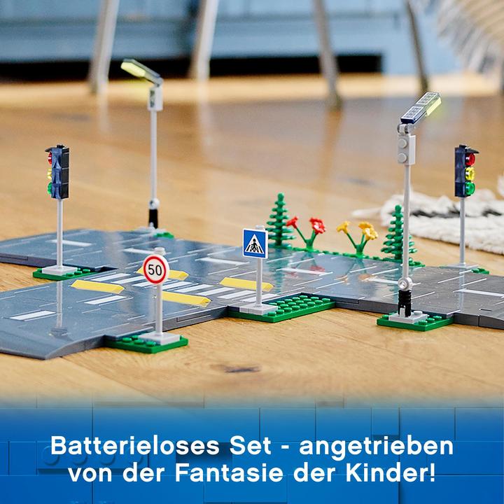 Actual product image LEGO Road intersection with traffic lights (60304, LEGO City)