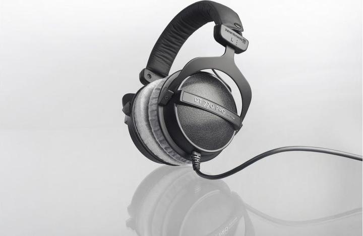Produktbild Beyerdynamic DT 770 Pro (keine Geräuschunterdrückung, Kabelgebunden)