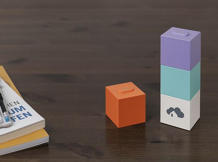 Actual product image homee ZigBee Cube