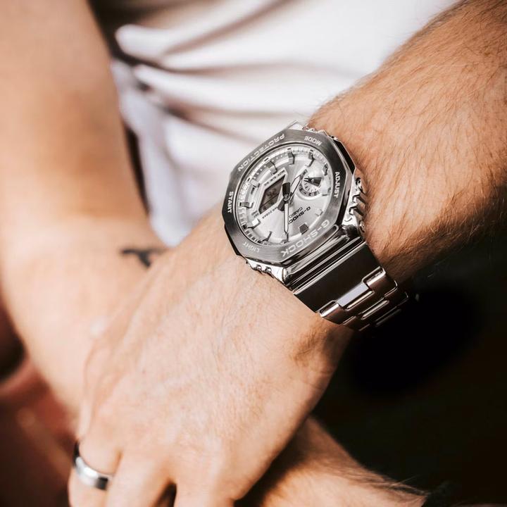 Actual product image G-Shock GM-2110D-7A (Chronograph, 44 mm)