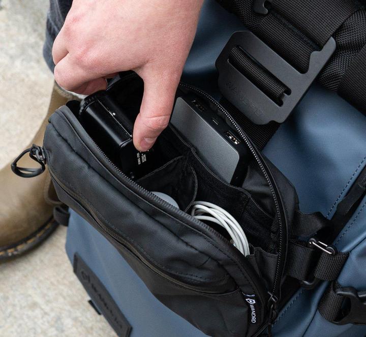 Actual product image Wandrd Tech Pouch Medium (Camera accessory bag, 2 l)