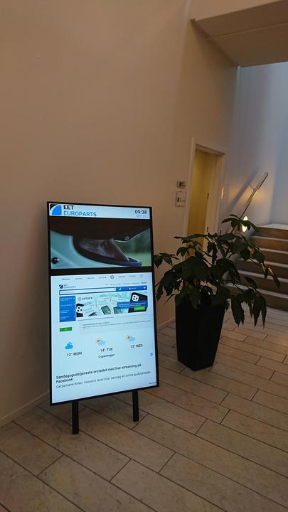 Actual product image Vivolink Portable Digital Signage Stand