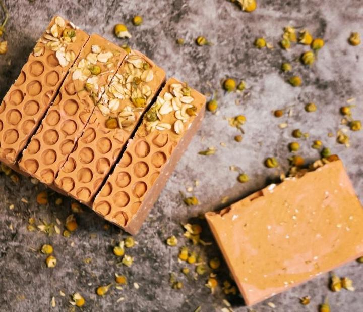 Produktbild Vivi Soaps Honey and Oats Peelingseife (Hartseife)