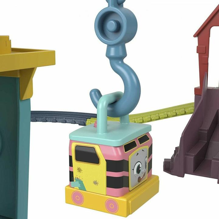 Actual product image Mattel Carly and Sandy Thomas Track