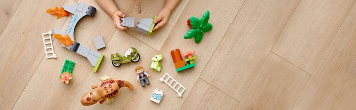 Actual product image LEGO Eruption of the T. Rex and Triceratops (10939)
