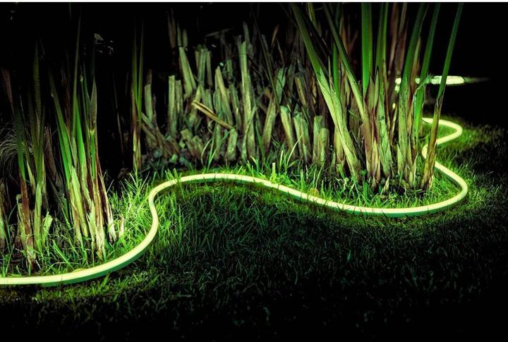 Actual product image Philips Hue LED Stripe Lightstrip Outdoor (DE Plug) (Multicoloured, 200 cm, Outdoor)