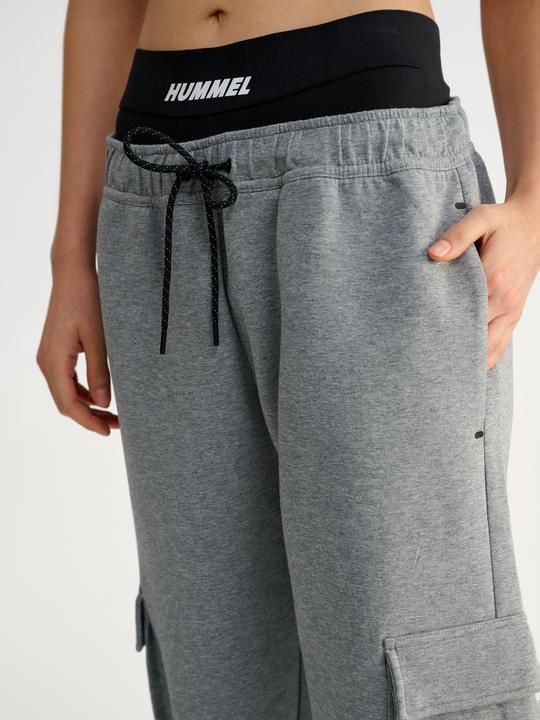Actual product image hummel Hmltech Fleece Loose Cargo Pants (XL)