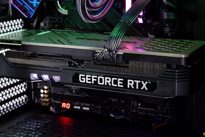 Image du produit Mifcom Savage (Intel Core i9-10900K, 32 Go, 1000 Go, GeForce RTX 3080)