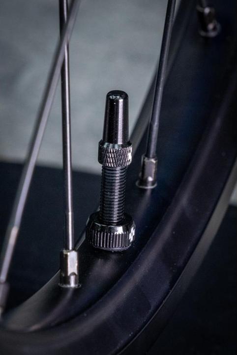 Produktbild Muc-Off V2 Tubeless Ventil Kit 44mm