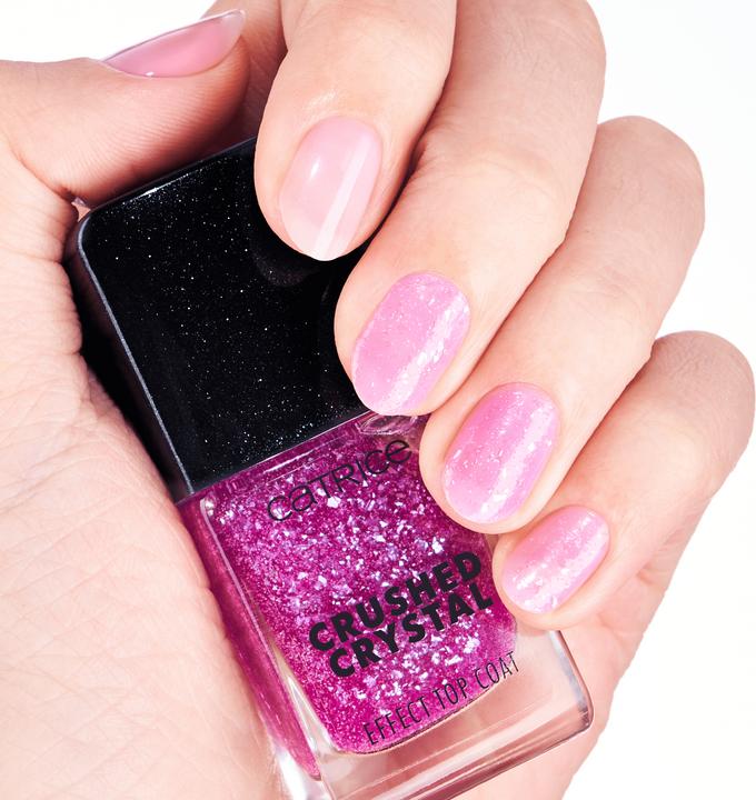 Actual product image Catrice Crushed Crystal Effect Top Coat (Amethyst aura, Top coat)