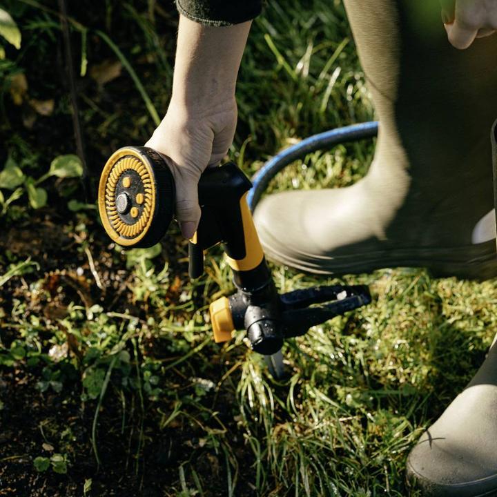 Actual product image Fiskars 1070830 Comfort Rasensprenger (Spray sprinklers)