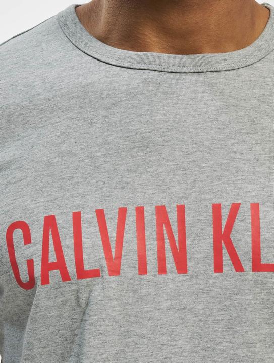 Actual product image Calvin Klein Crew Neck T-Shirt (M, L)