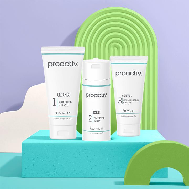 Produktbild Proactiv Solution 60 Tage Kit 300 ml (Reinigungstücher, 300 ml)