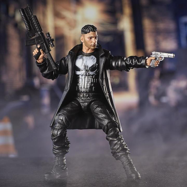 Produktbild Hasbro Marvel Knights Marvel Legends Man-Thing Series Punisher Action Figure