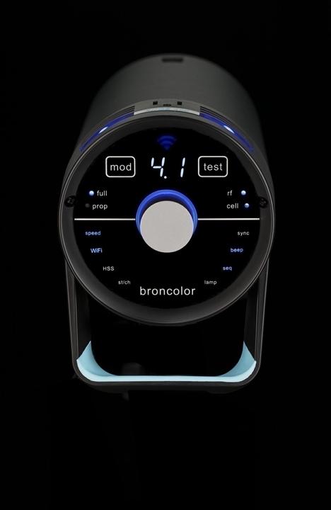 Actual product image Broncolor Siros 800 S Pro Kit 3 WiFi / RFS 2 (800 W, Set)