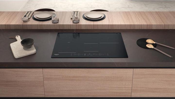 Actual product image Hotpoint HB 0577B NE