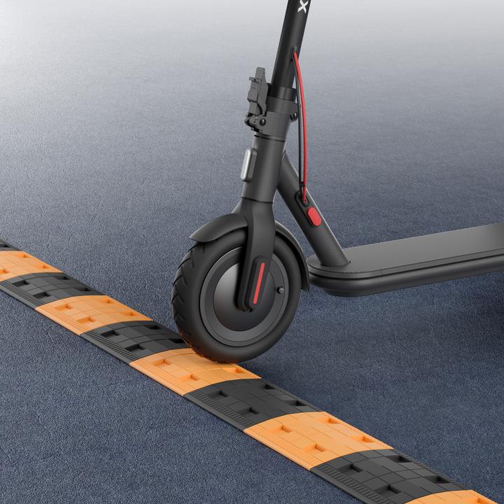 Produktbild Xiaomi Electric Scooter 4 (25 km/h, 35 km, 300 W)