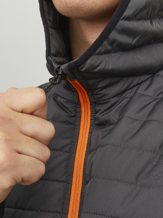 Actual product image Jack & Jones Lightweight quilted jacket (M)