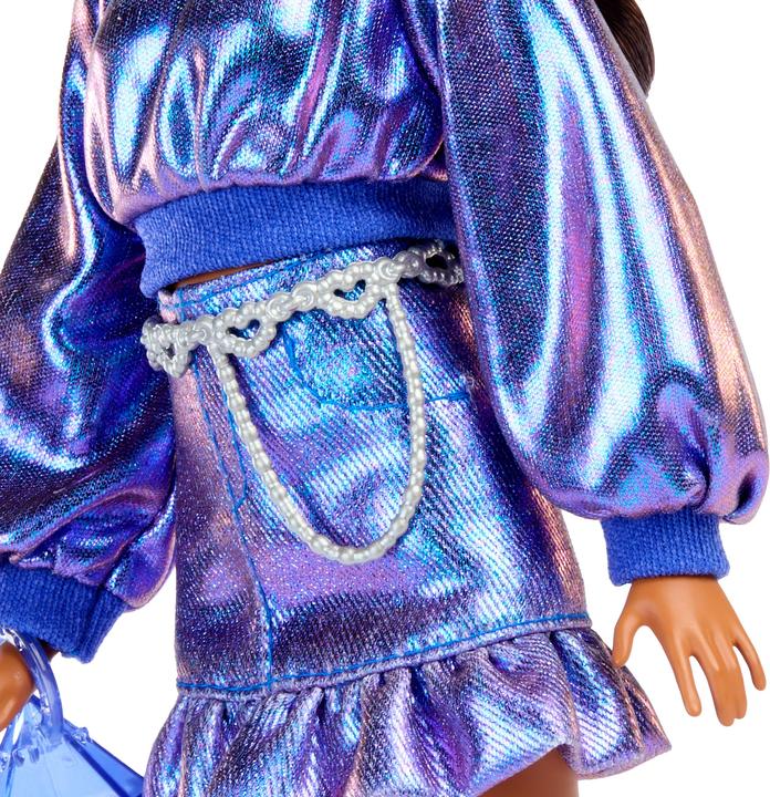 Actual product image Barbie Deluxe Style - Blue Sweater