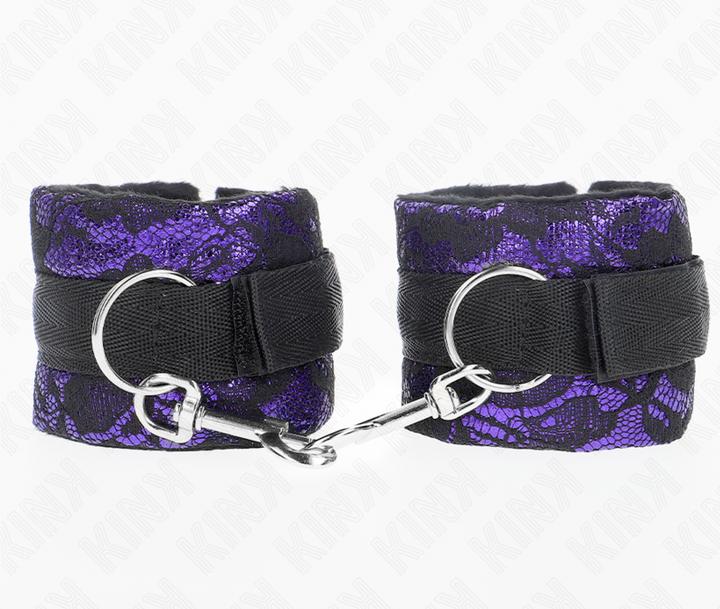 Image du produit Kink Menottes Courtes Pour Poignets En Dentelle De Velours Et Lien En Nylon Violet/Noir 23 X 6,5 cm