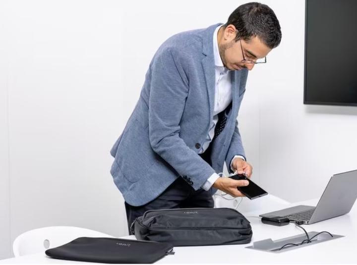Produktbild Onit Notebook-Sleeve Pro 13-13.3 Schwarz (13.30")
