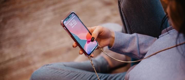 Image du produit Evelatus Étui Samsung A40s avec bande de couleur noire transparente (Samsung Galaxy A40)