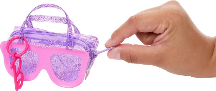 Image du produit Barbie Vêtements de mode et sac de luxe avec accessoires dans un présentoir de comptoir
