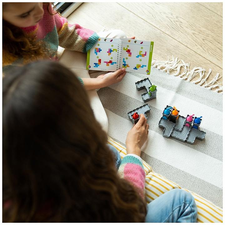 Actual product image Smart Games Tower Stacks (German, French, Italian, English)