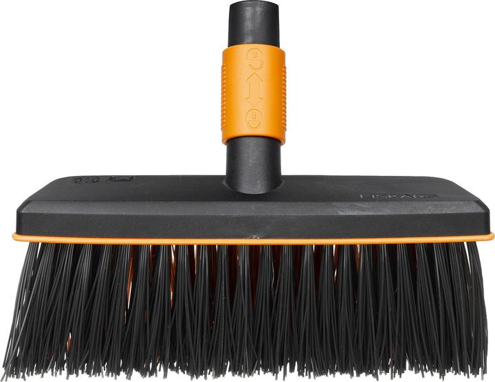 Produktbild Fiskars Strassenbesen (1 Stk.)