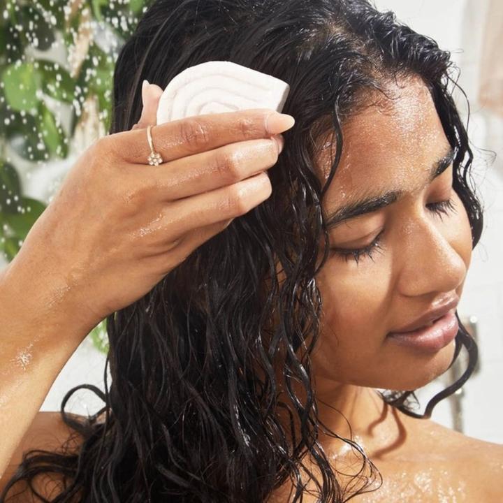 Actual product image Kitsch 2-in-1 shampoo and conditioner