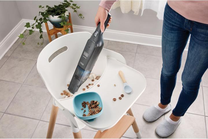 Actual product image Black & Decker 12 V / 2.0 Ah Dustbuster SLIM 24Wh, with integrated wide suction nozzle, charging cable, upholstery