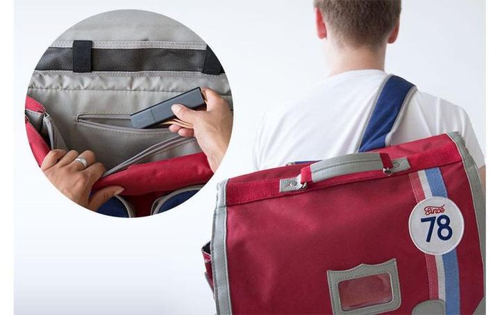 Actual product image Invoxia GPS tracker for valuables or people (Android, iOS)